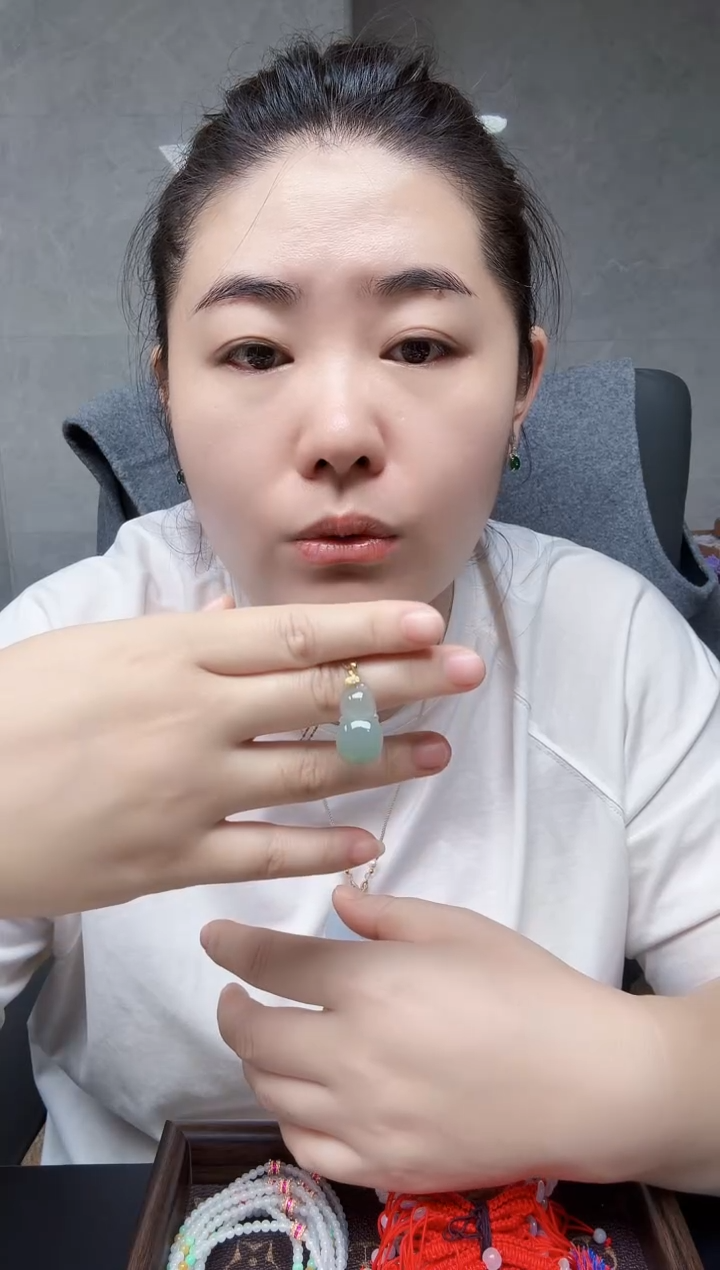 颈饰银S925镶嵌翡翠翡翠葫芦吊坠（不含链）