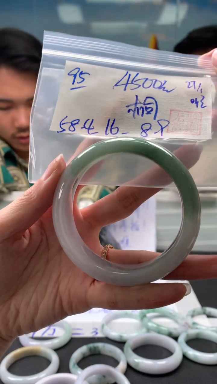 【闪购商品】翡翠手镯未镶嵌翡翠手镯 下单联系小耳机#95
