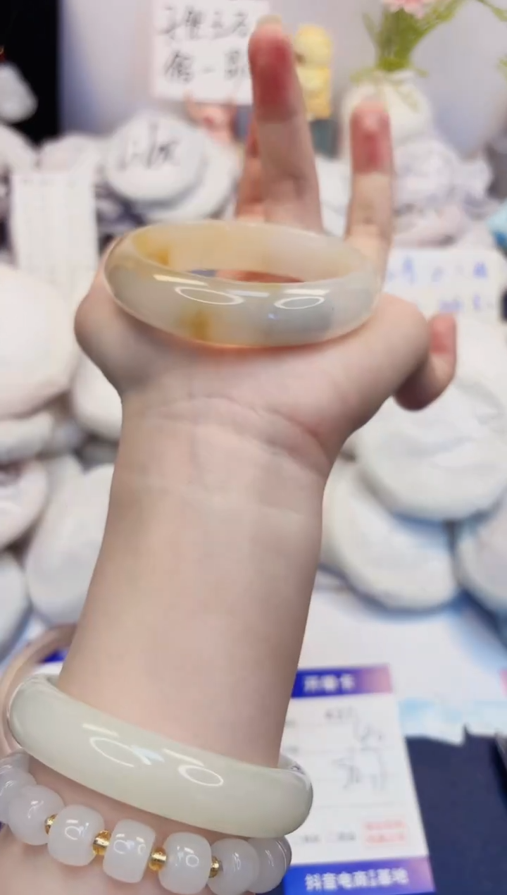 【闪购商品】石英质玉手镯未镶嵌437-财气镯-圈口56