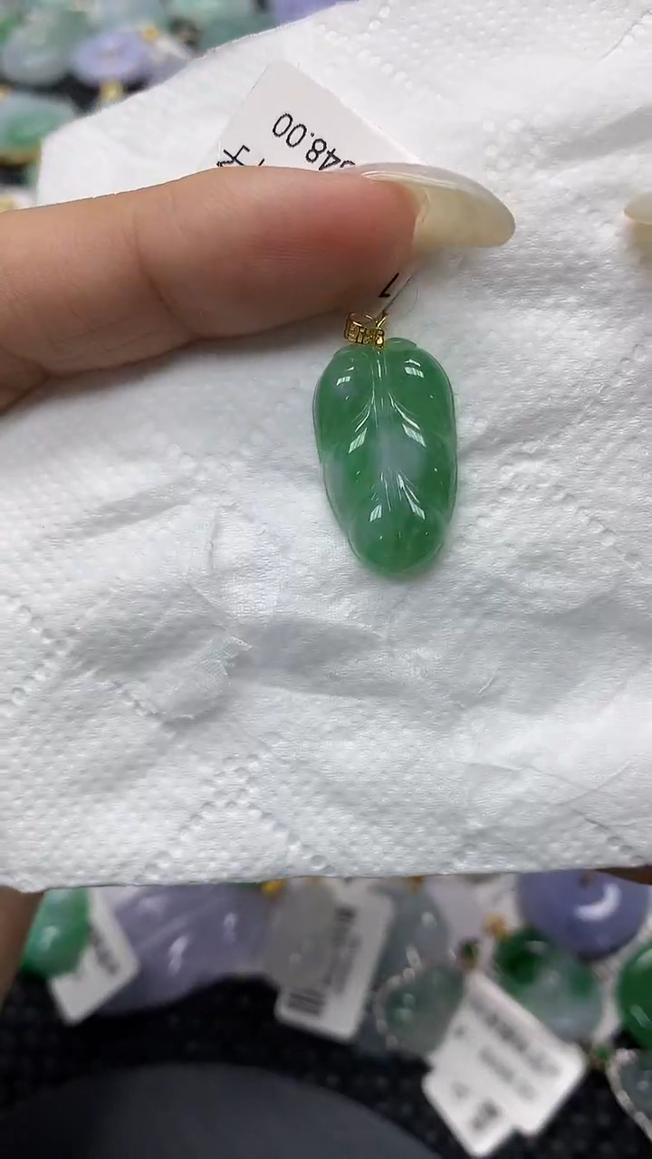 颈饰18K金镶嵌翡翠11111111111