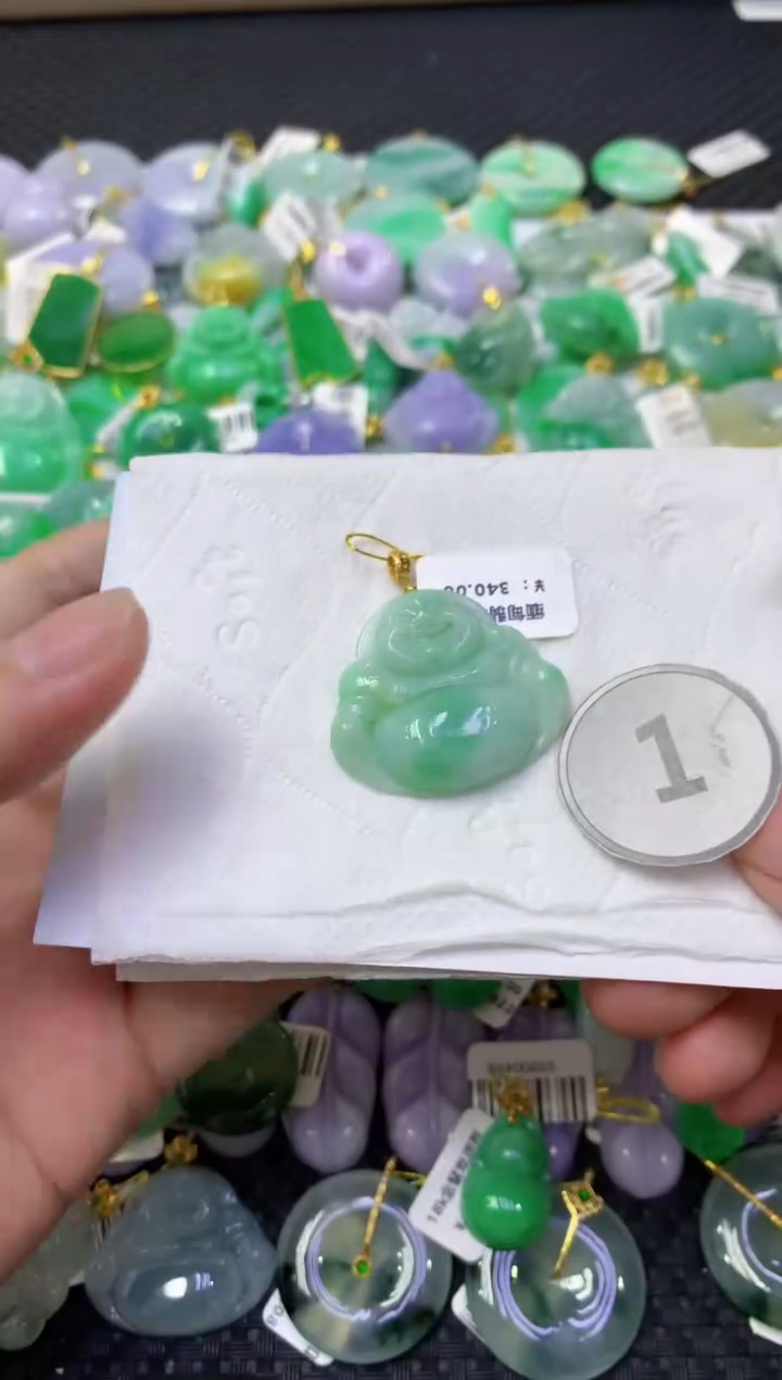 颈饰未镶嵌翡翠天然缅甸翡翠A货