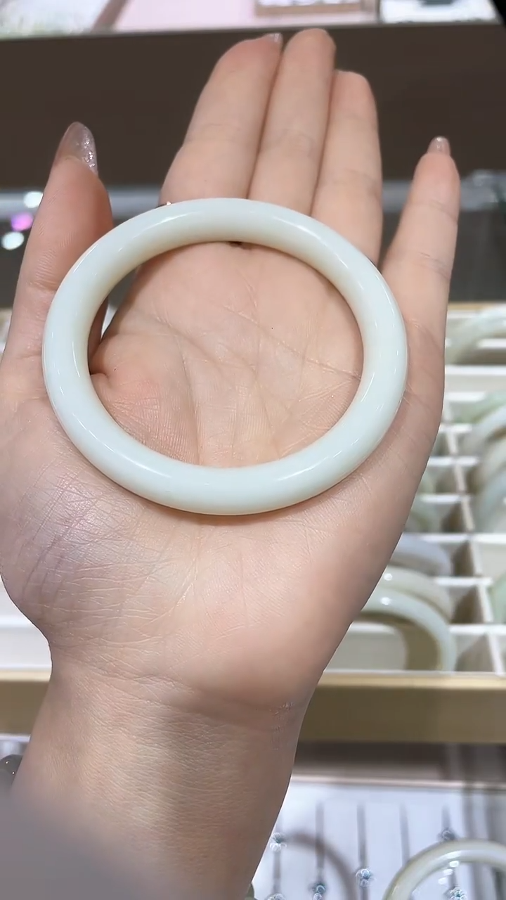 【闪购商品】和田玉手镯未镶嵌XQ 和田玉手镯