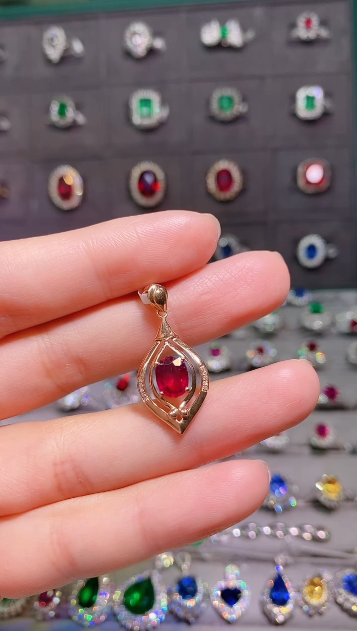 【闪购商品】碧玺18K金吊坠18K金镶嵌.