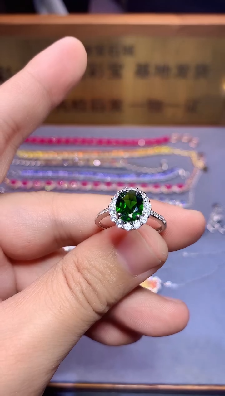 【闪购商品】透辉石戒指银S925镶嵌........