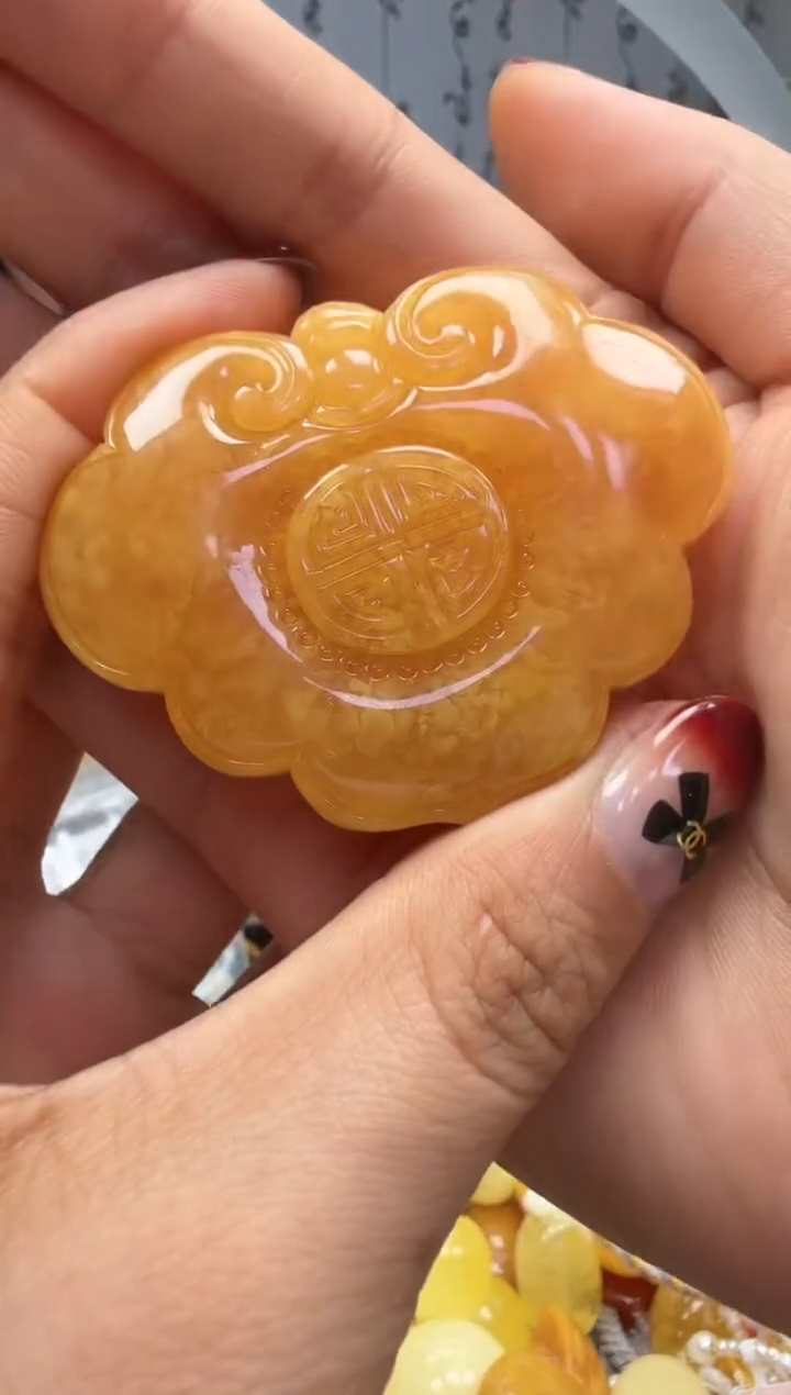 裸石琥珀未镶嵌如图
