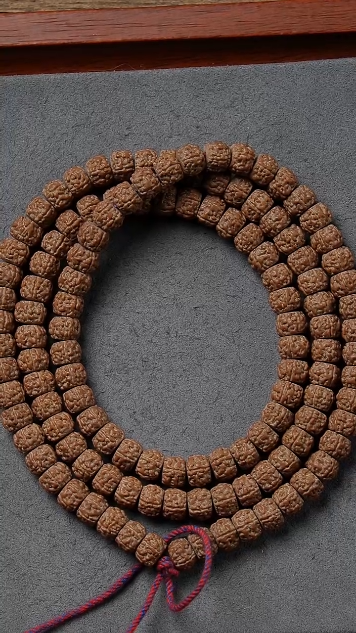 【闪购商品】金刚菩提吊坠藏切一代龙