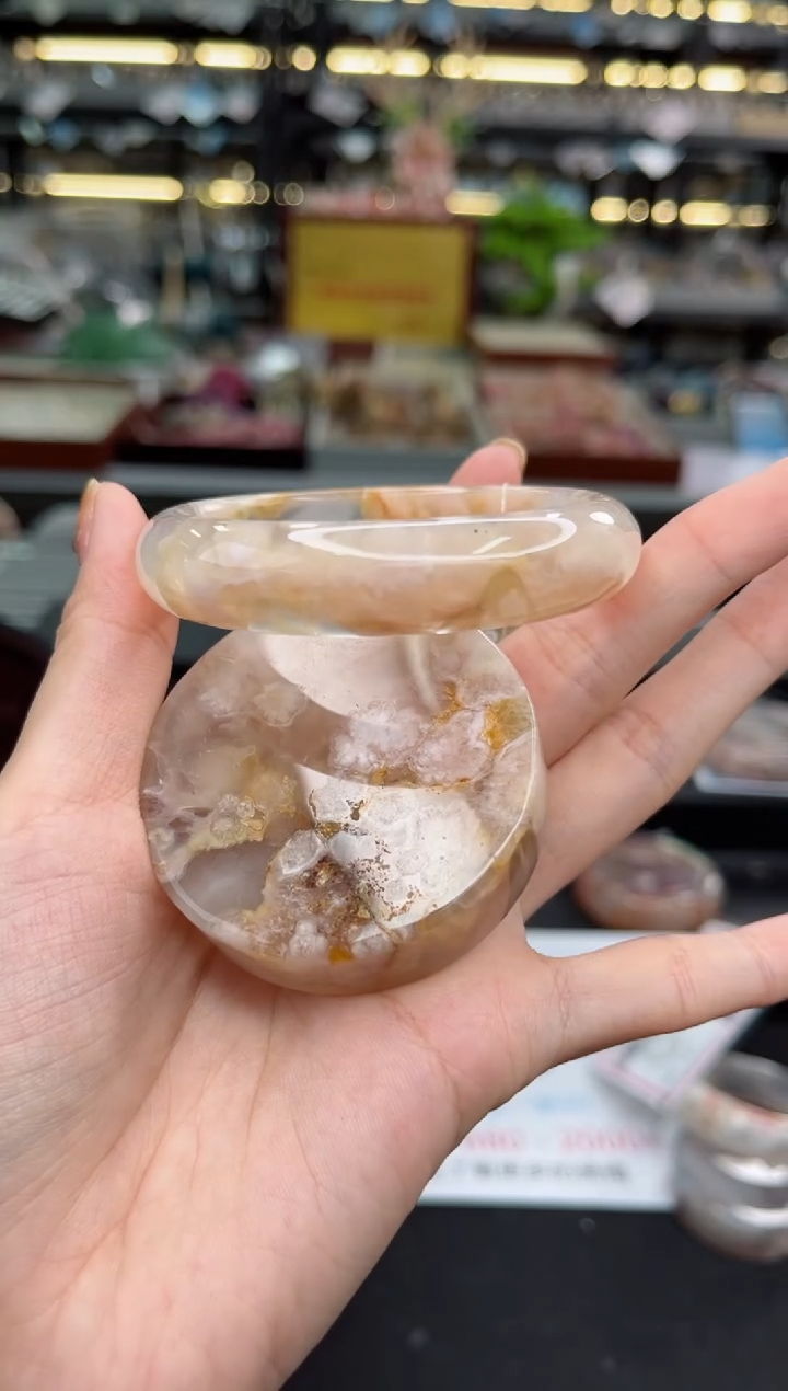 【闪购商品】石英质玉手镯未镶嵌56圈口（赠品镯心）6570117