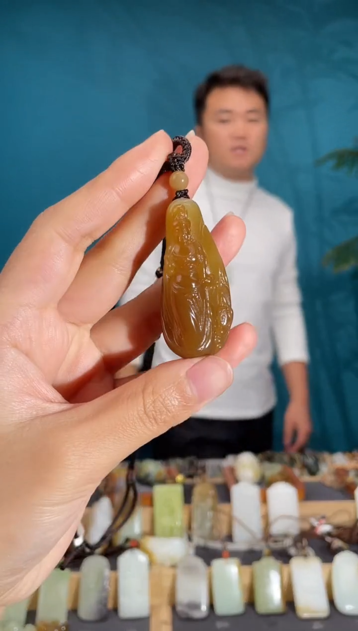 颈饰未镶嵌和田玉1