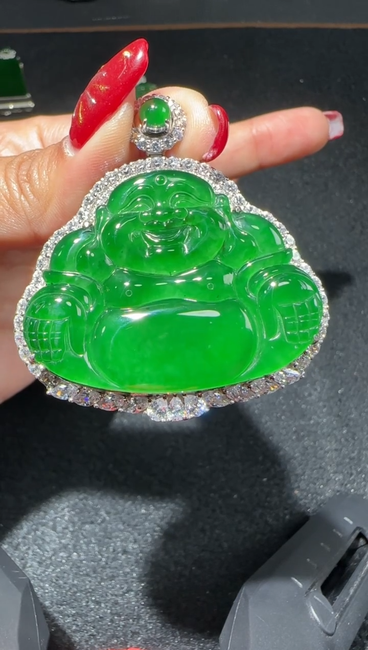 【闪购商品】翡翠吊坠(赠链)银S925镶嵌多样性发货拍一发一