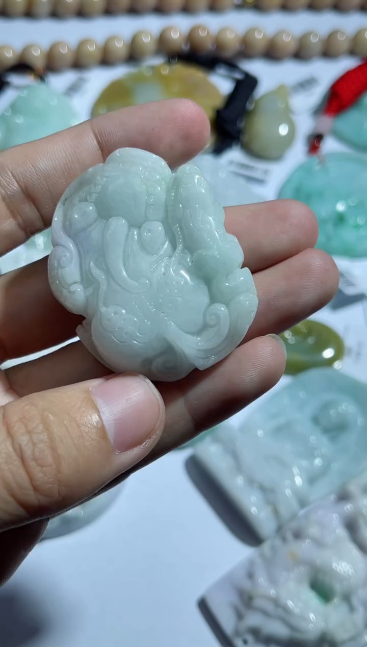 【闪购商品】翡翠颈饰未镶嵌00015067