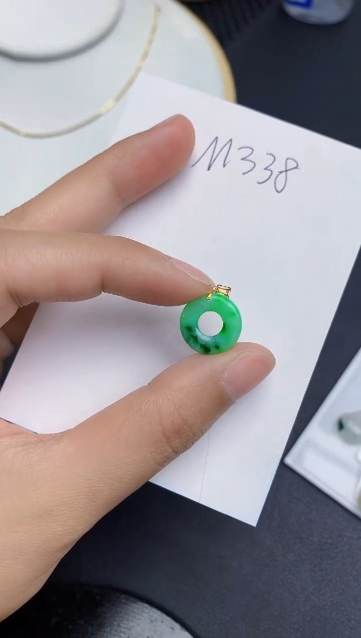 【闪购商品】翡翠颈饰18K金镶嵌000000000