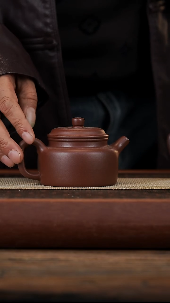 茶壶紫砂微瑕200毫升龙血砂德钟