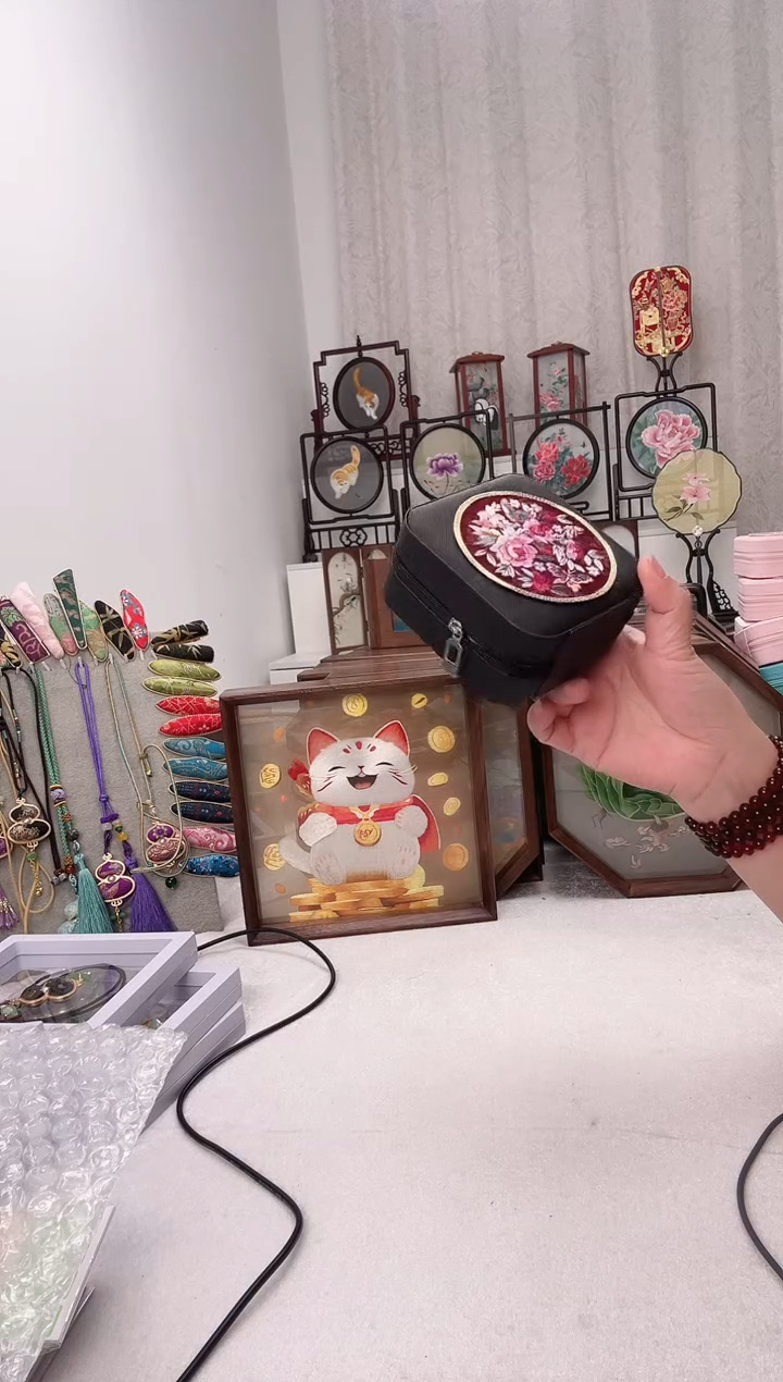 扇子苏绣作品手工首饰盒