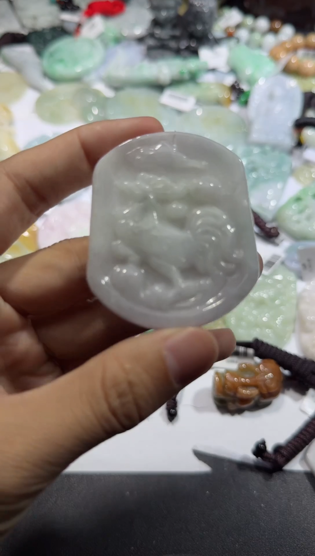 【闪购商品】翡翠颈饰未镶嵌00005389