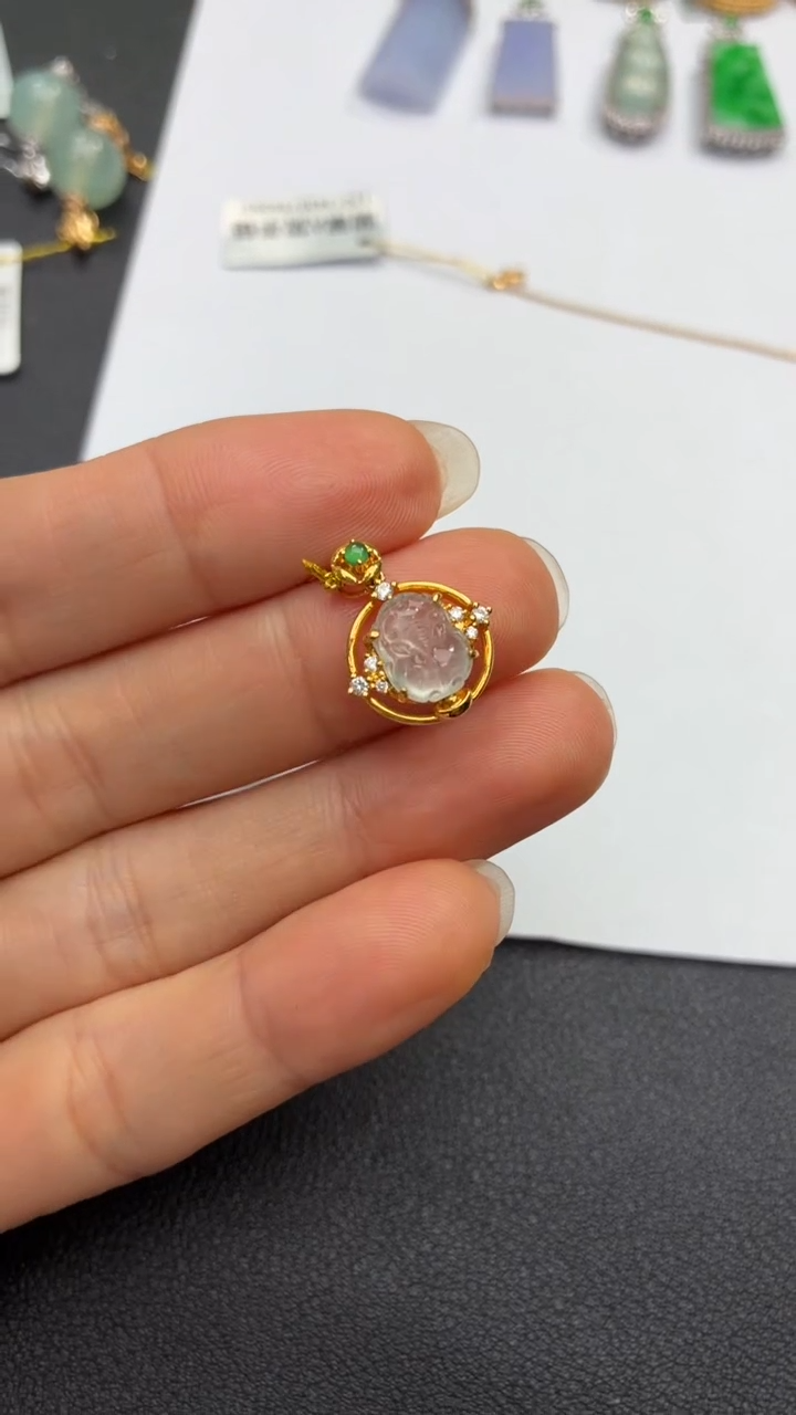 颈饰18K金镶嵌翡翠天然翡翠A货天然翡翠A货