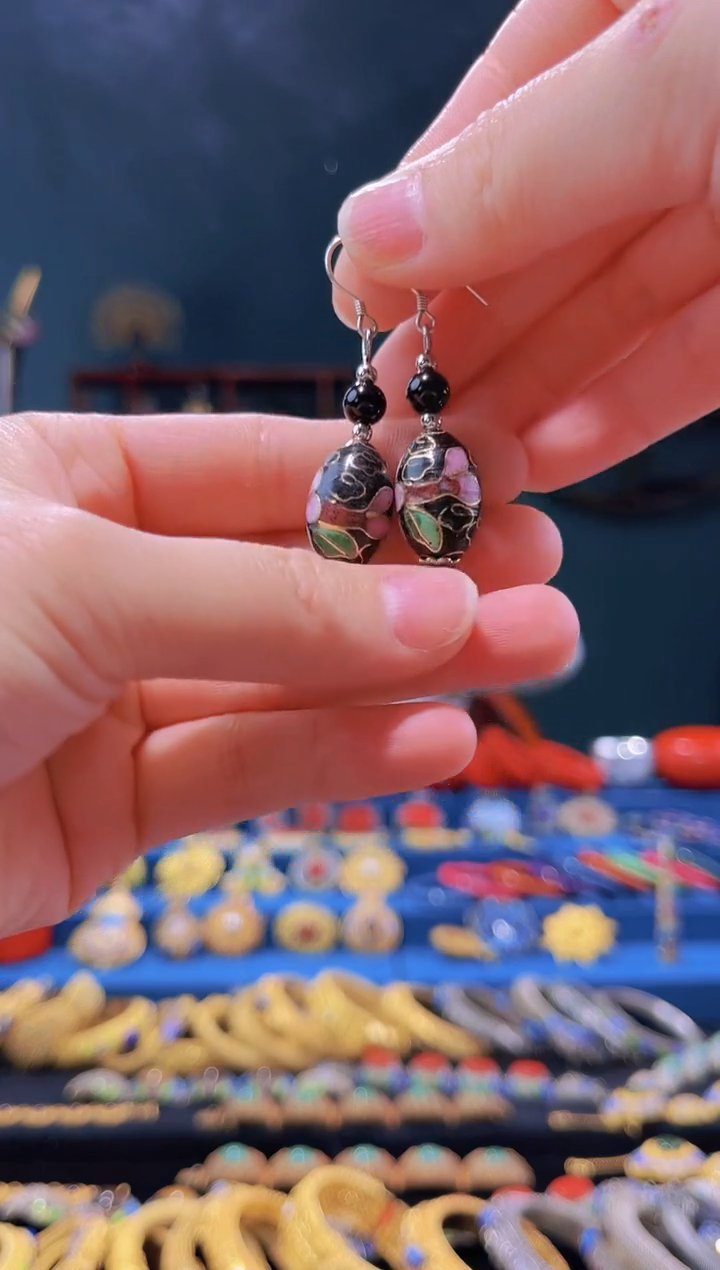 【闪购商品】非遗技艺景泰蓝耳环枣珠黑色