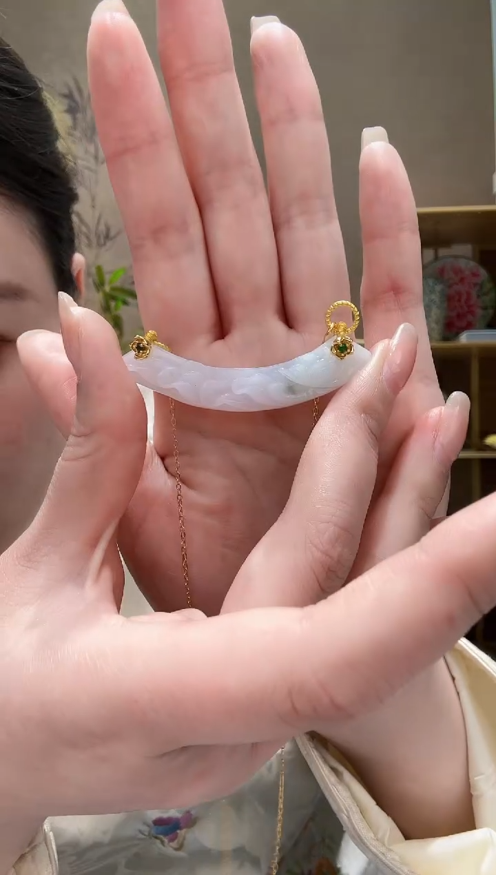 【闪购商品】翡翠颈饰未镶嵌吊坠