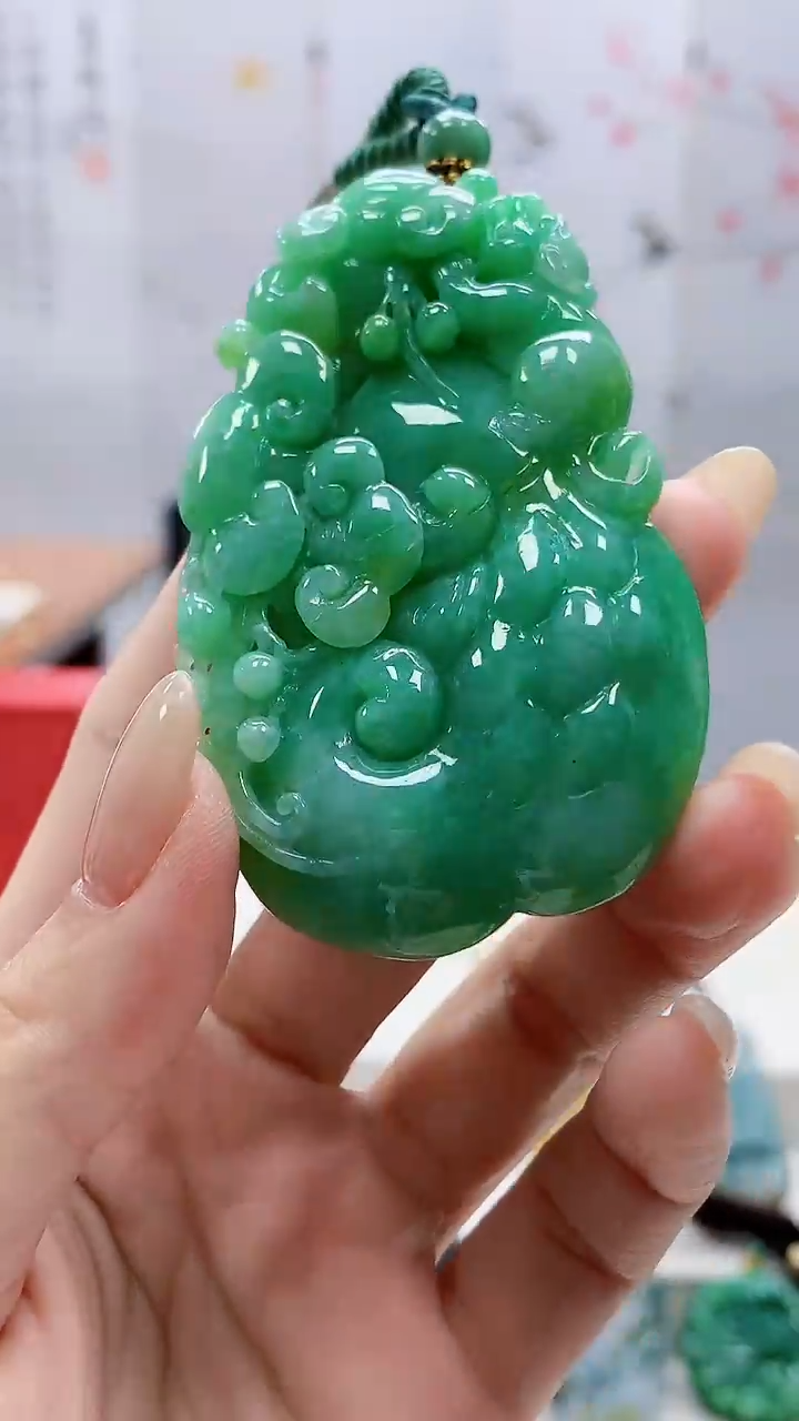未镶嵌定制翡翠5060lr-毛货挂件105