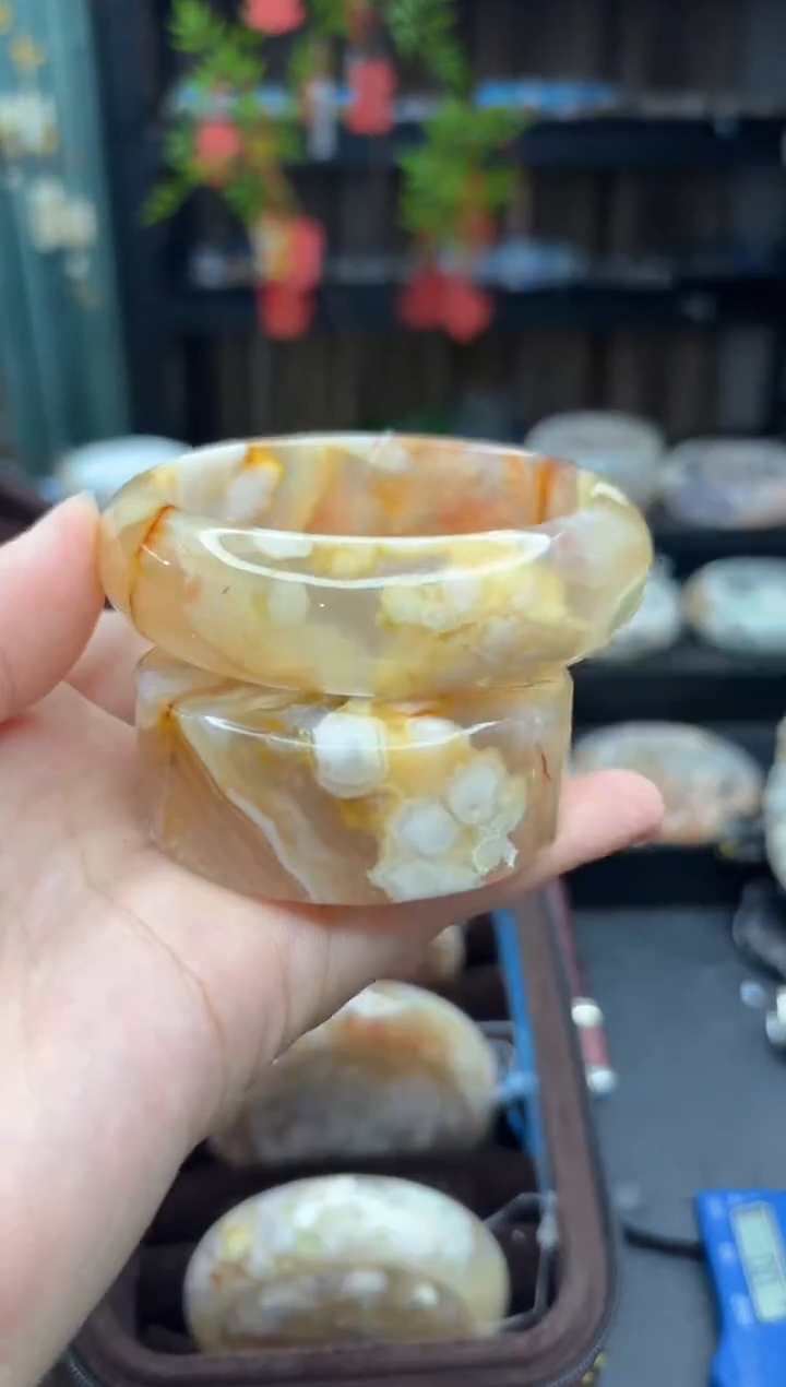 【闪购商品】石英质玉手镯未镶嵌564（57圈赠送镯心）