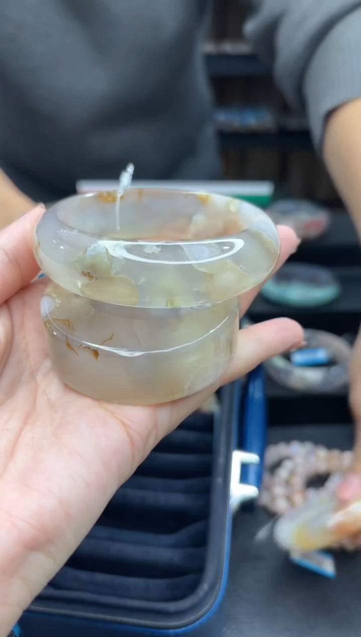 【闪购商品】石英质玉手镯未镶嵌74（60圈赠送镯心）