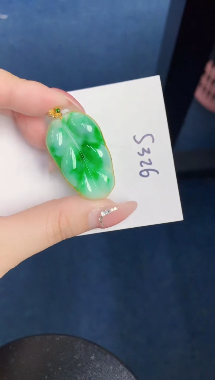 【闪购商品】翡翠颈饰18K金镶嵌000000000