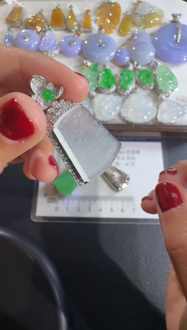 吊坠(不含链)18K金镶嵌翡翠【源头工厂】钻石镶嵌