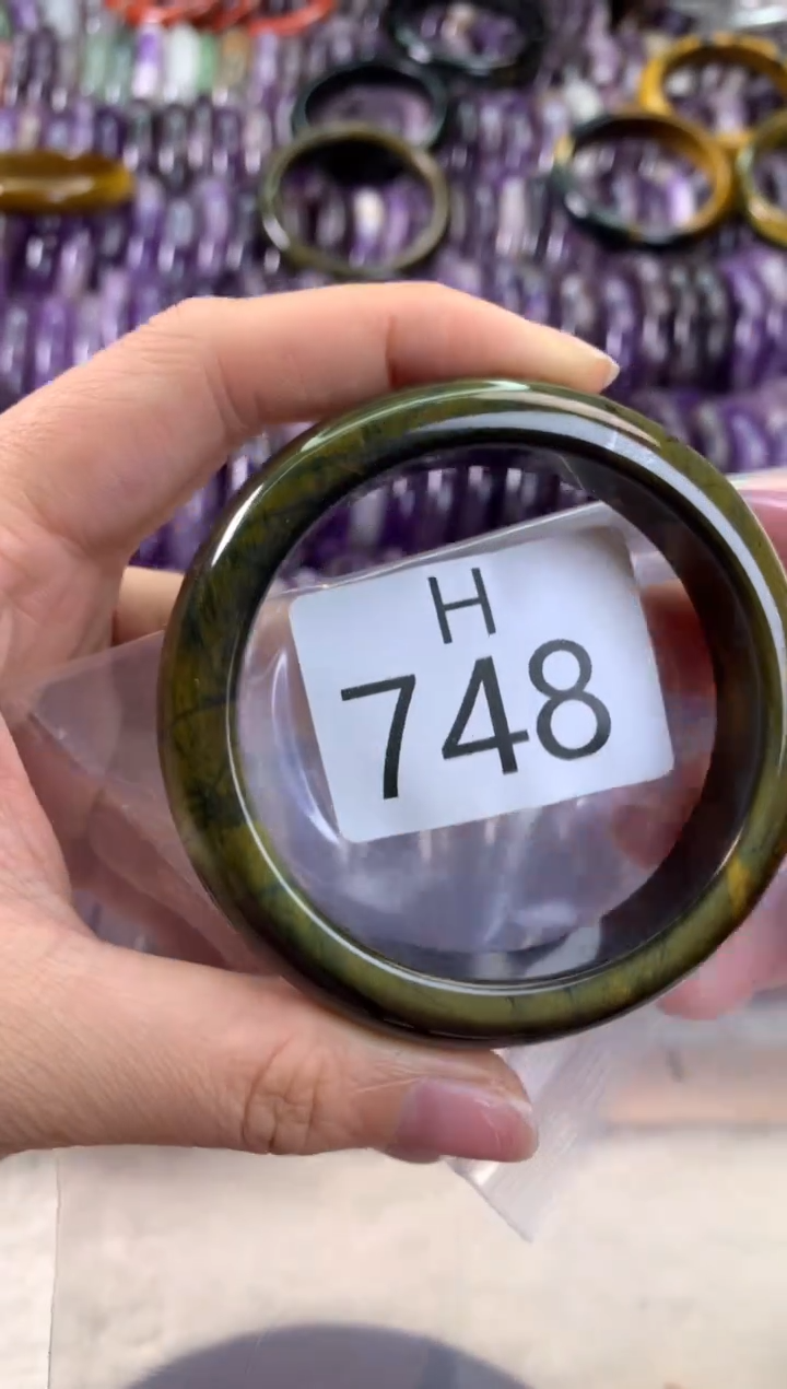 【闪购商品】石英质玉彼得石手镯H未镶嵌748-56