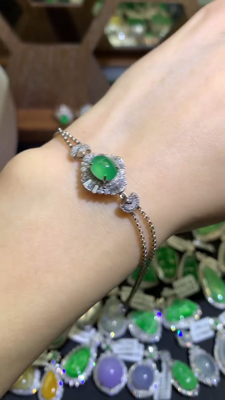 【闪购商品】翡翠耳环18K金镶嵌手链