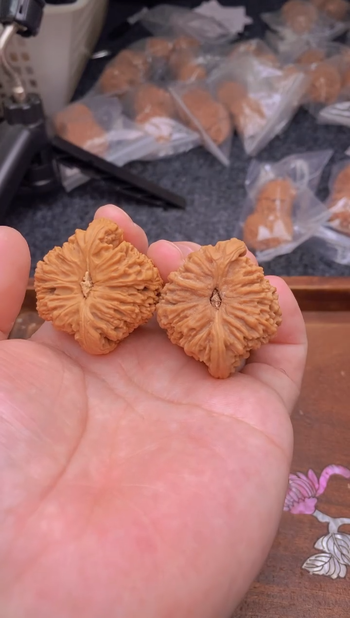 【闪购商品】文玩核桃把件G277号42尺南疆