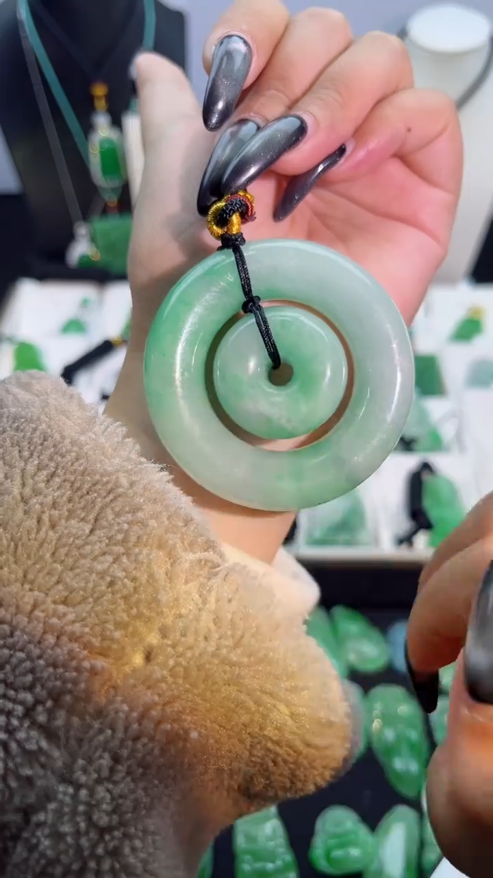 【闪购商品】翡翠手串银S925镶嵌翡翠颈饰925银镶嵌天然翡翠吊坠