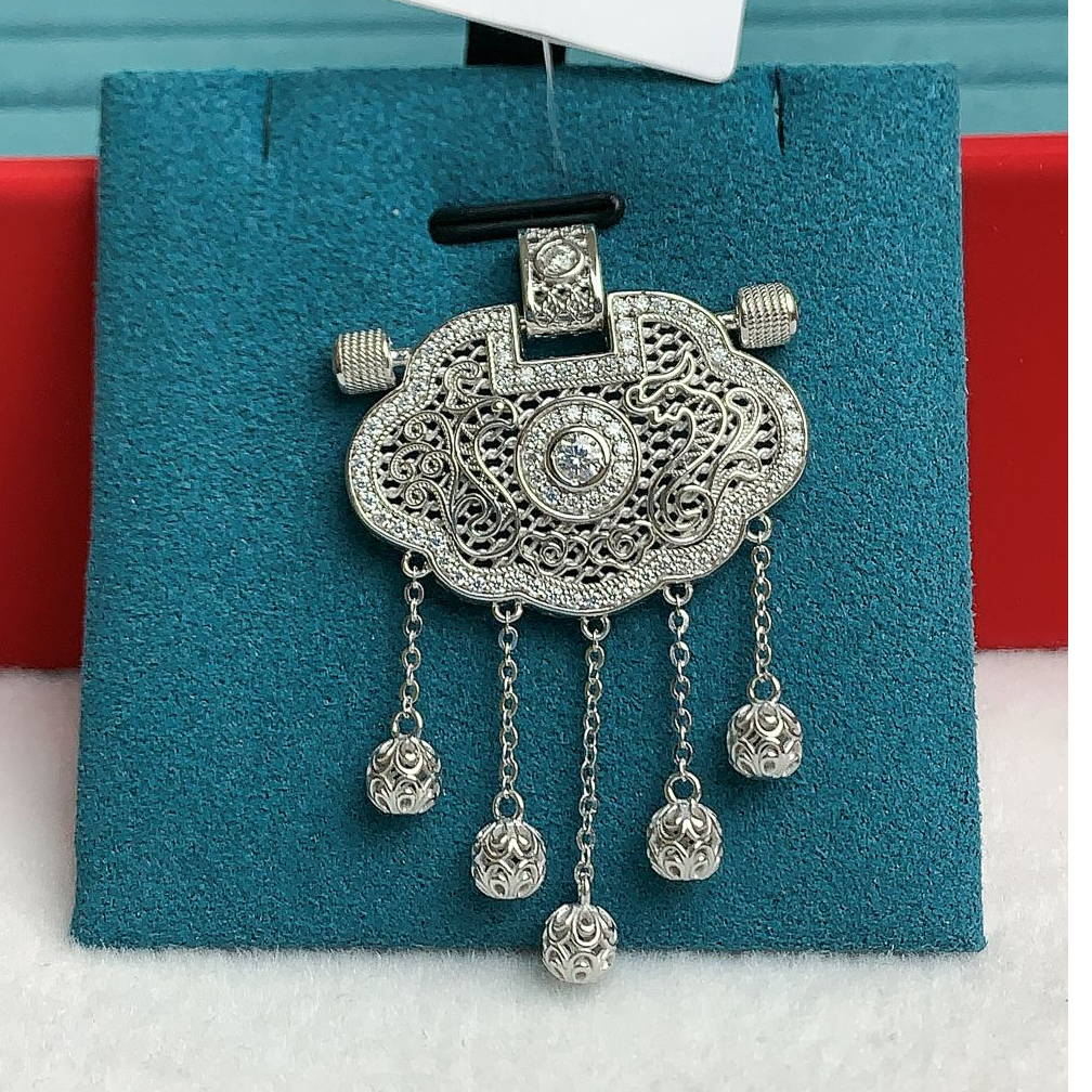 铂金长命锁镶嵌吊坠