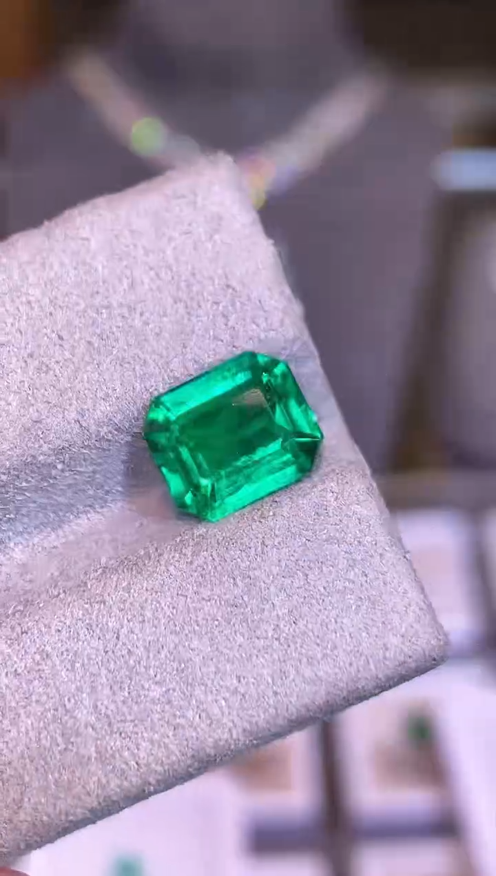 【闪购商品】祖母绿裸石未镶嵌2.02ct/-木佐-专场专属价