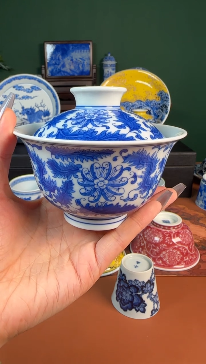 【闪购商品】杯景雨雅玩 青花 缠枝莲。盖碗 