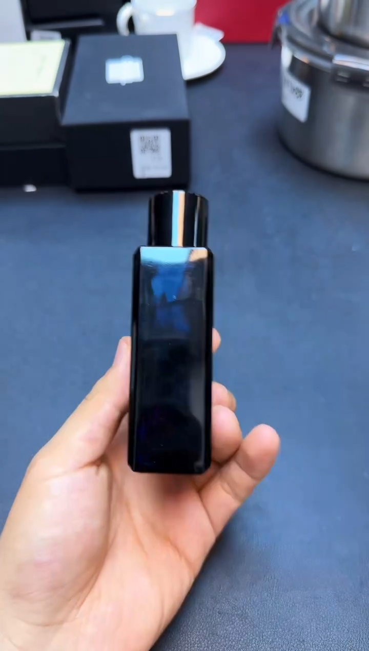 瓷片全新正品一件不留@@WE802