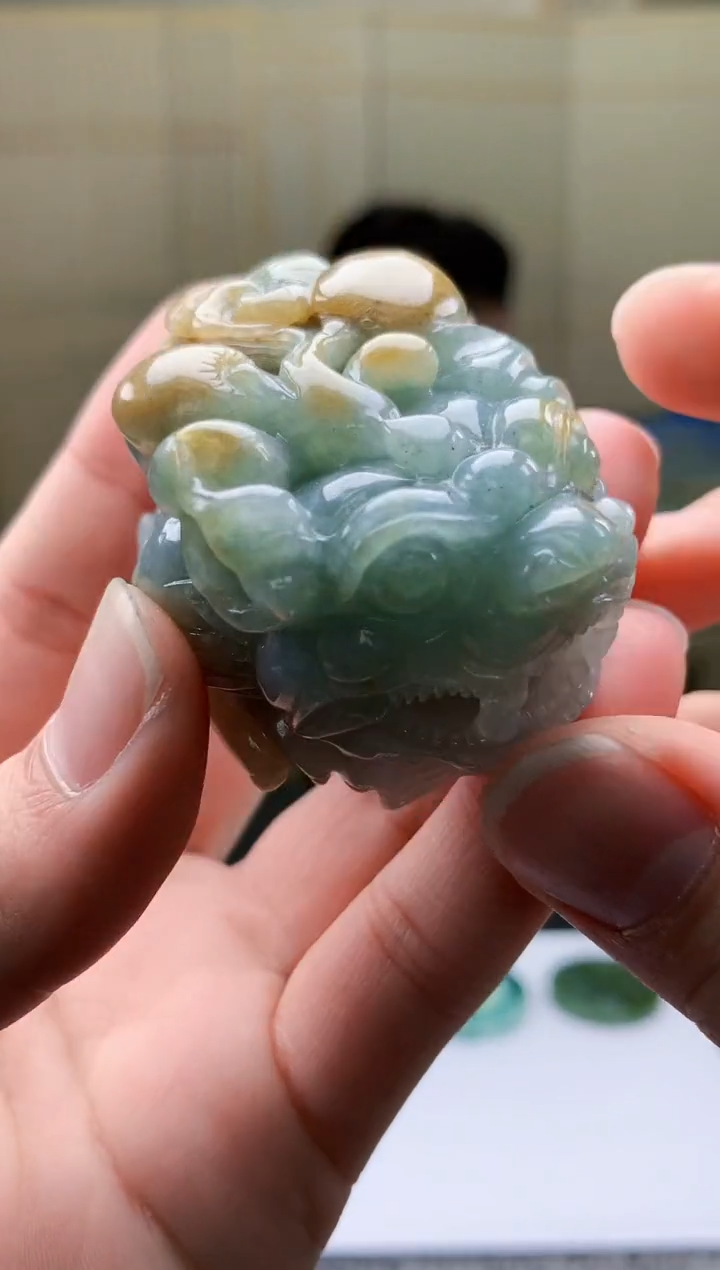 【闪购商品】定制翡翠未镶嵌4917bb-毛货挂件62