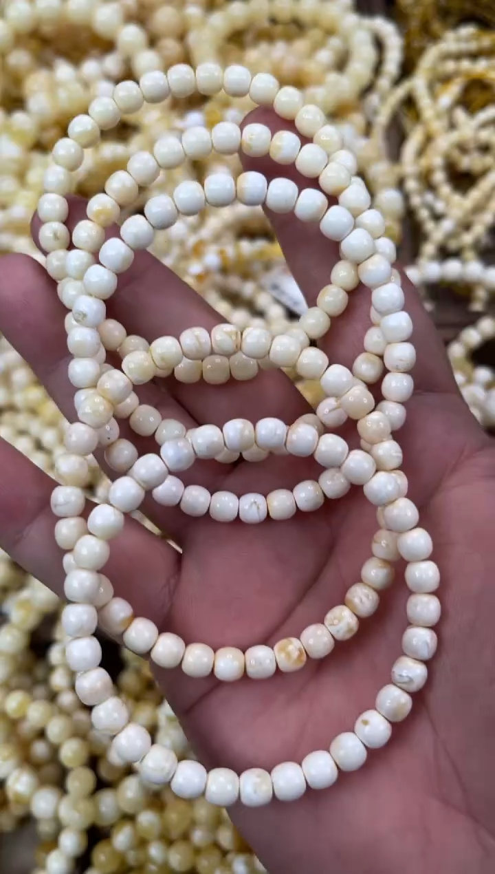 裸石琥珀未镶嵌ZZ3  6左右多样性一条