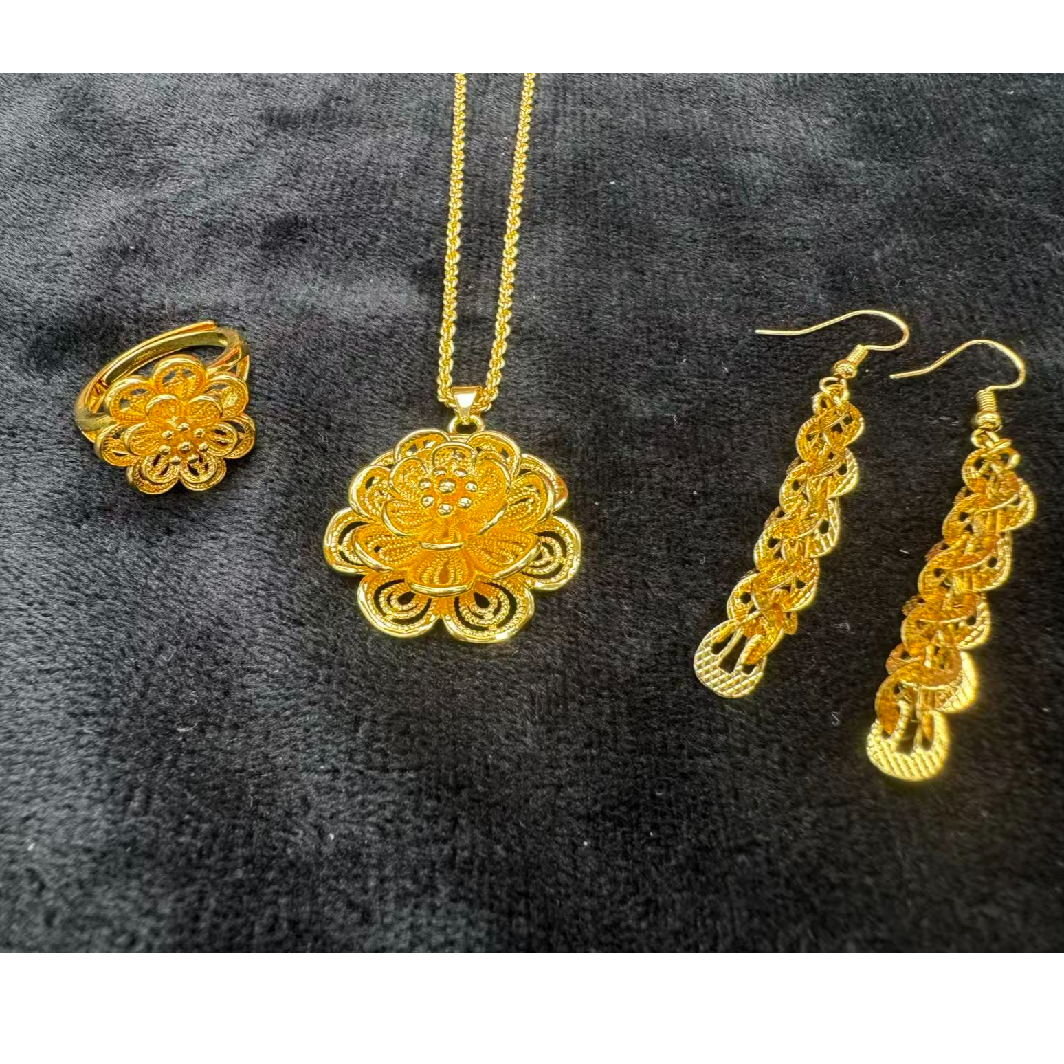 【小雪甄选】步步生莲莲花吊坠鎏世金镶嵌套装四件套