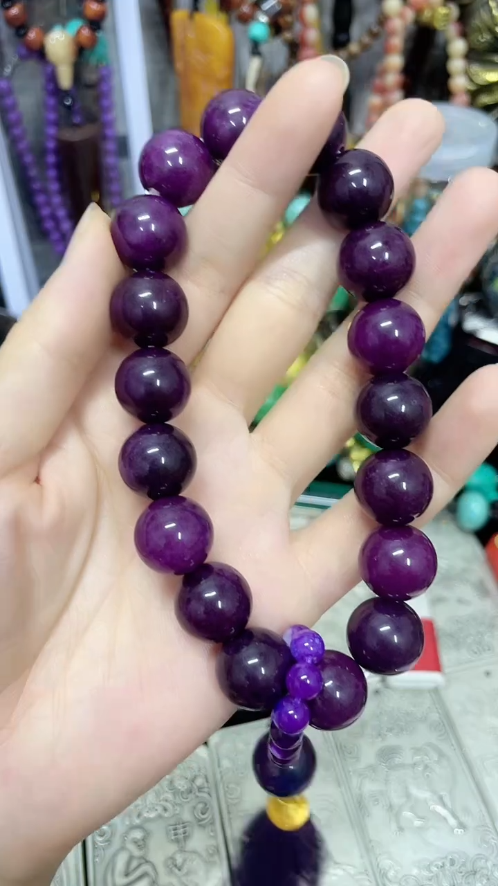 摆件主播推荐如图所示