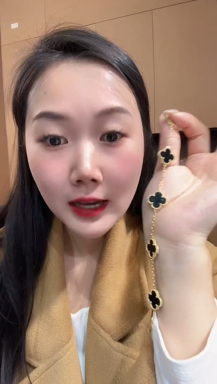 【闪购商品】玛瑙/玉髓手链18K金镶嵌黑色k黄五花手链GHJ