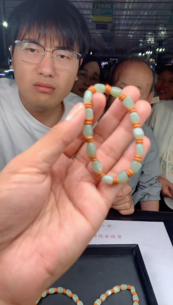 和田玉未镶嵌颈饰天然和田玉拍一