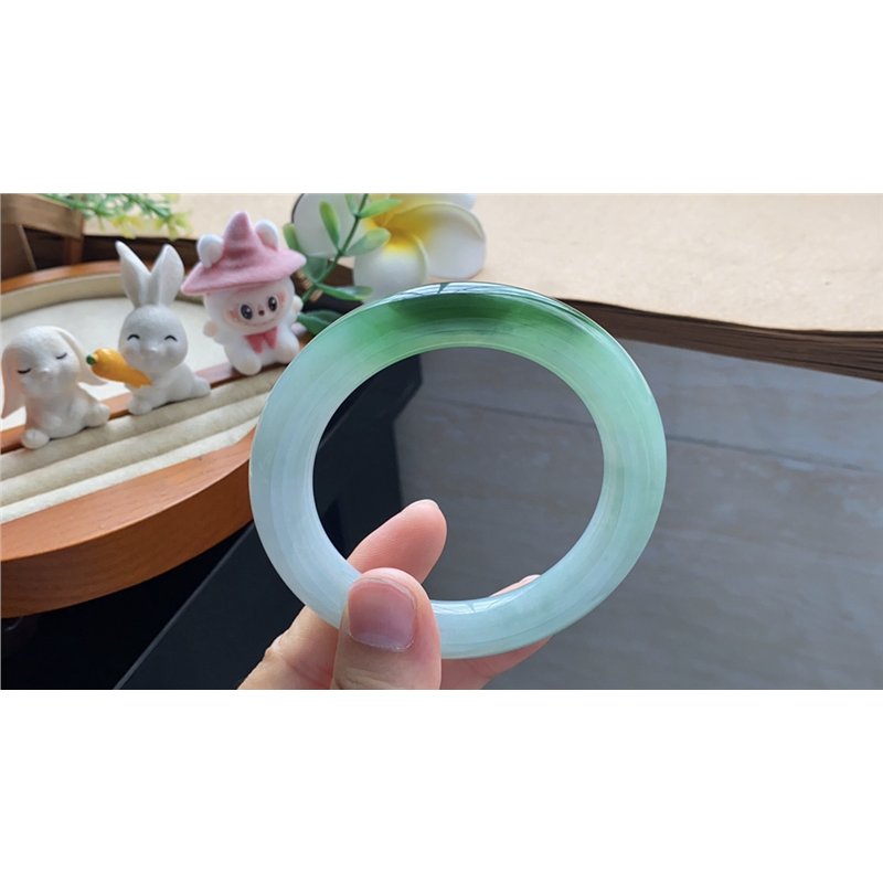 0907批冰翠绿圆条7810号55.5-10.5-11.2厚装圆润！天然翡翠手镯