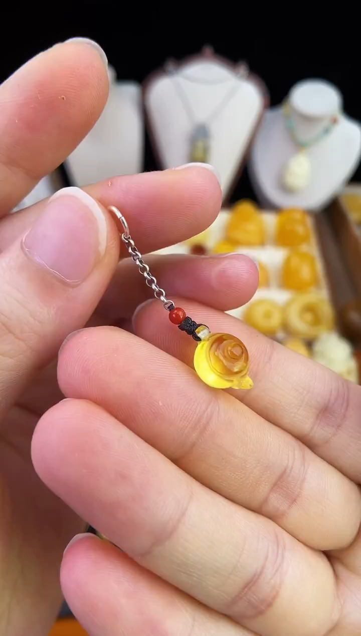 琥珀未镶嵌珠宝奇石柒月