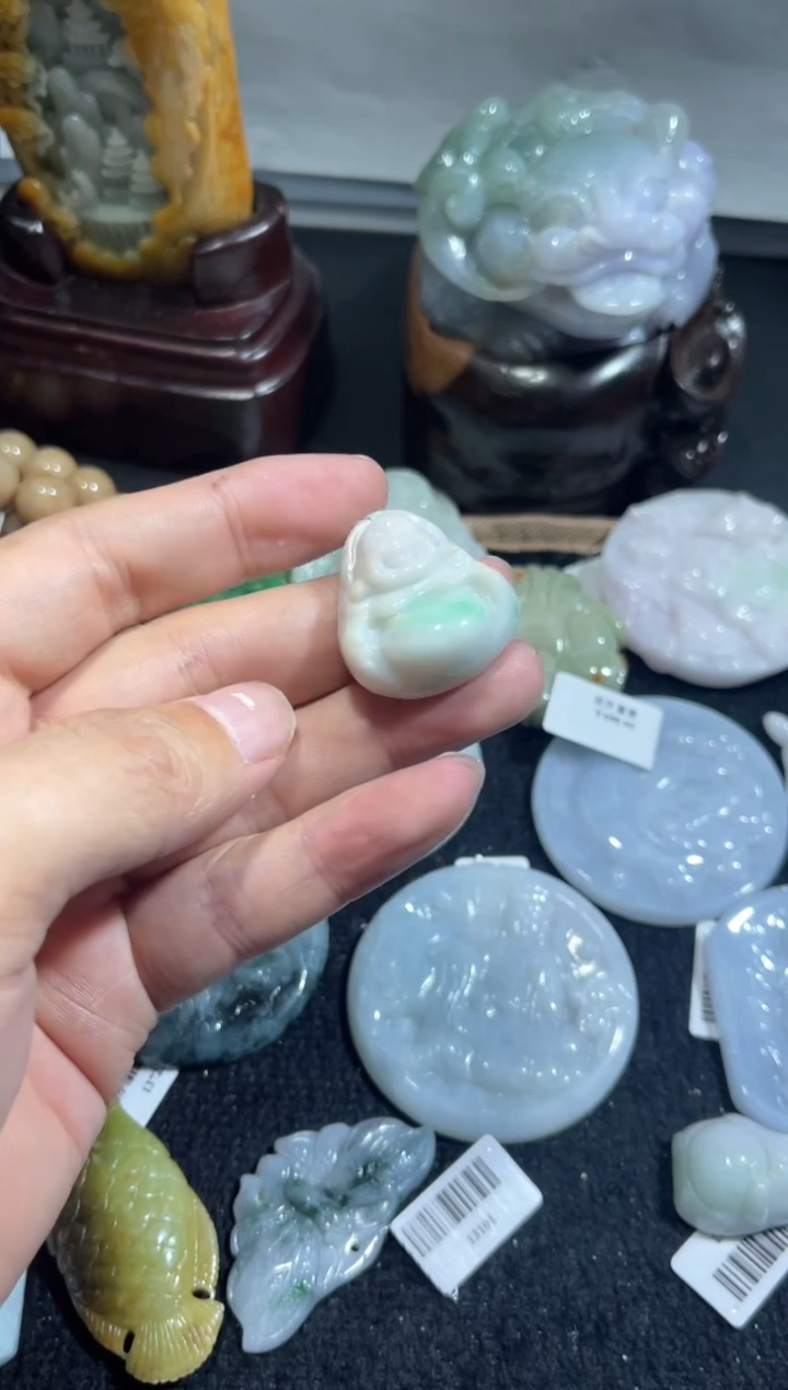 【闪购商品】翡翠颈饰未镶嵌00019155