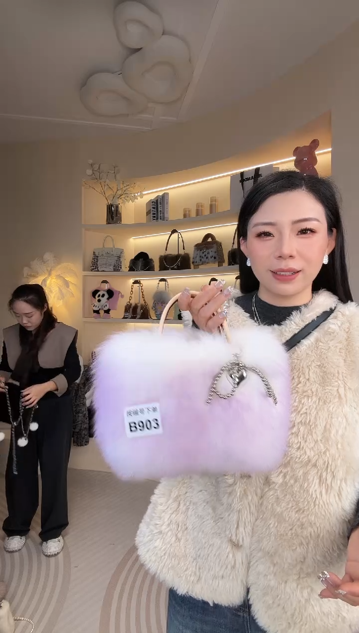 狐狸毛【闪购商品】女包B903