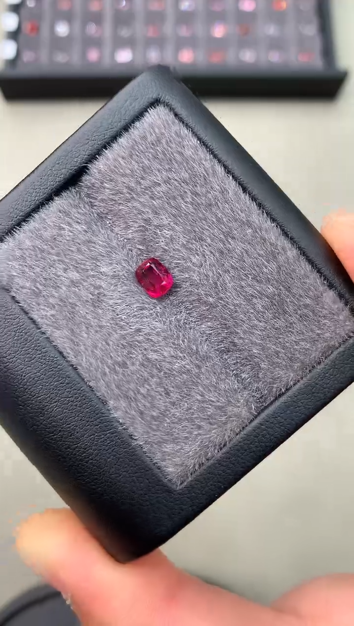 【闪购商品】定制红宝石裸石未镶嵌1.04ct 无烧红宝石