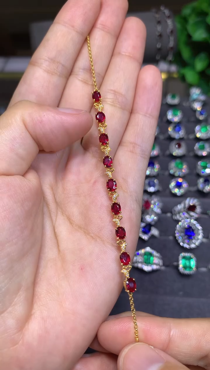 18K金镶嵌手链红宝石2.66CT