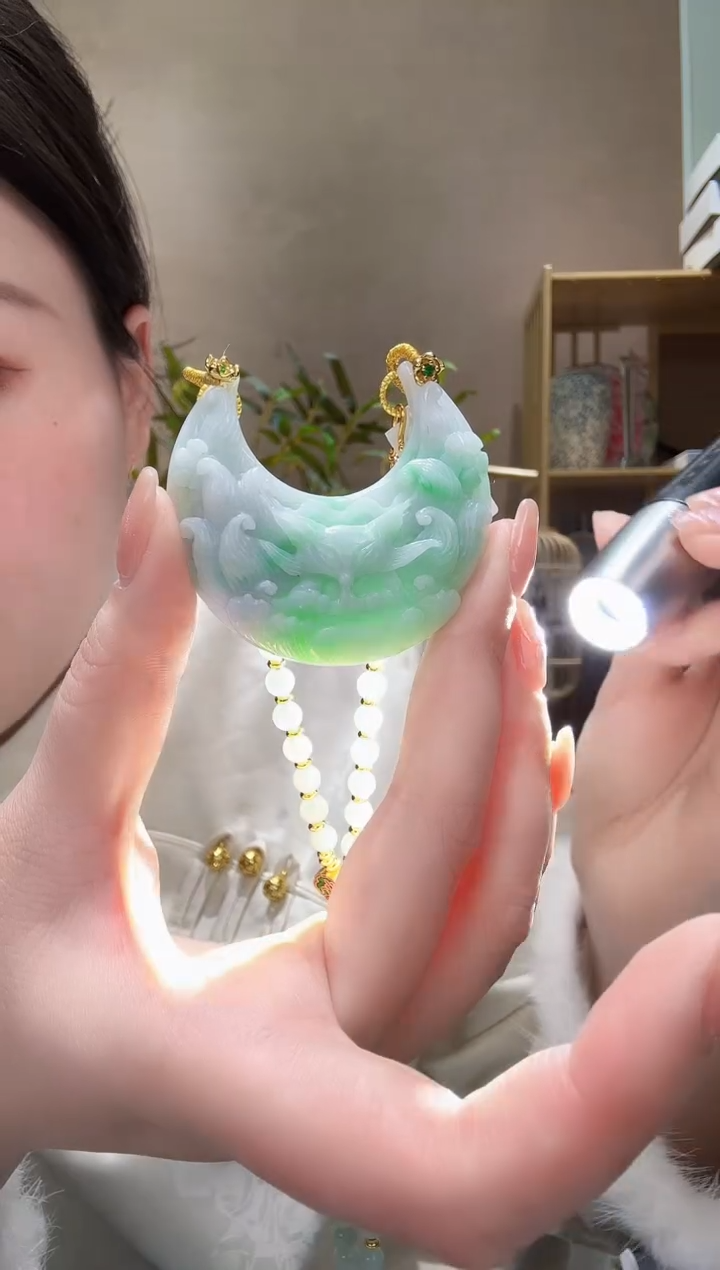 【闪购商品】翡翠颈饰未镶嵌吊坠