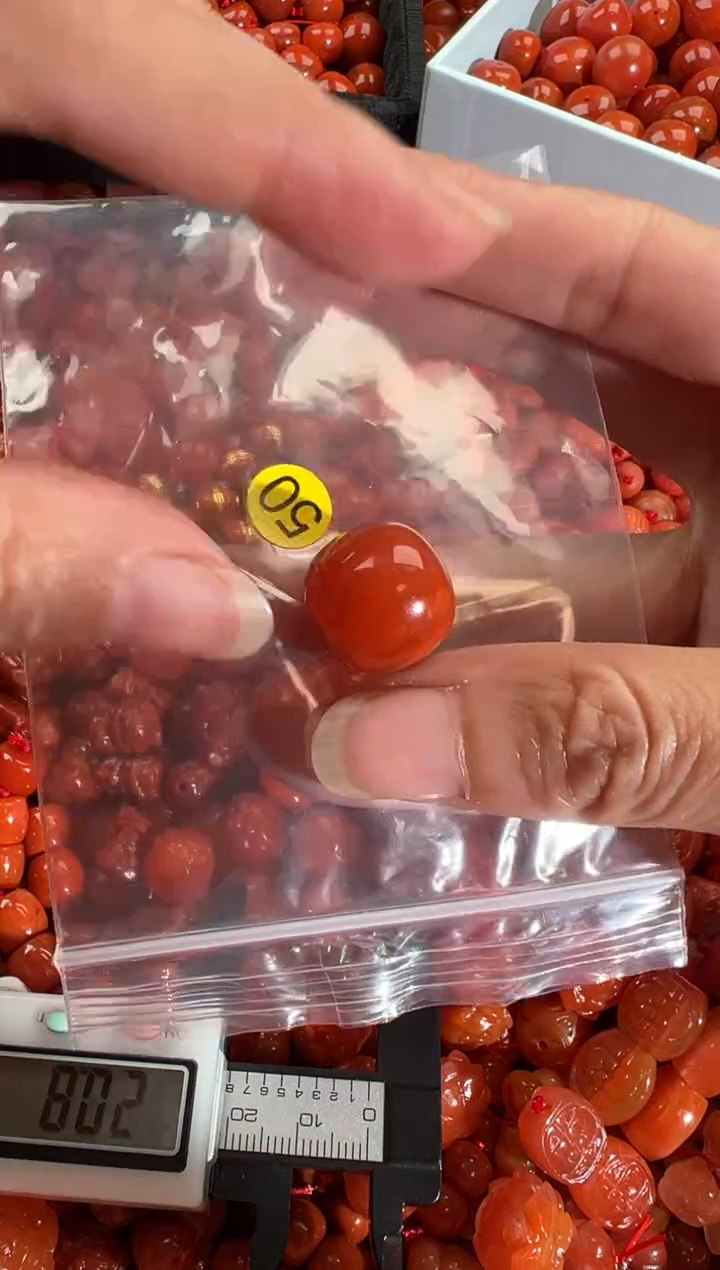 【闪购商品】南红玛瑙颈饰未镶嵌1