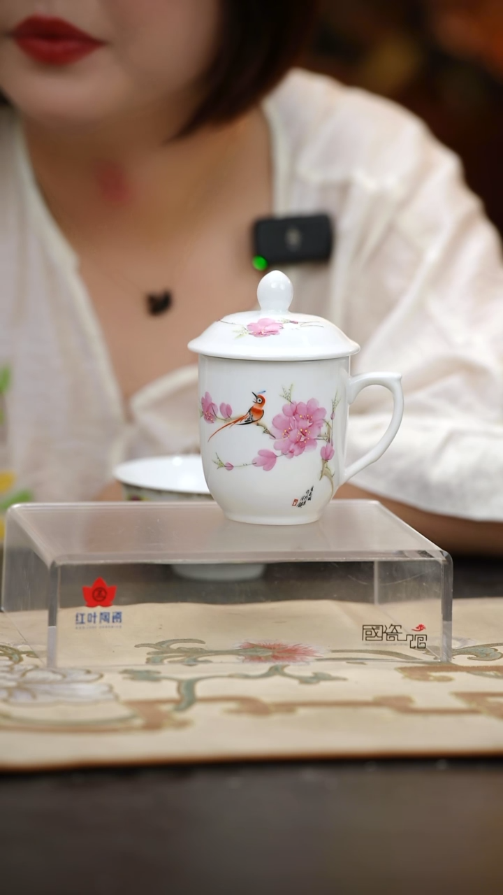 1头水点桃花小金钟杯