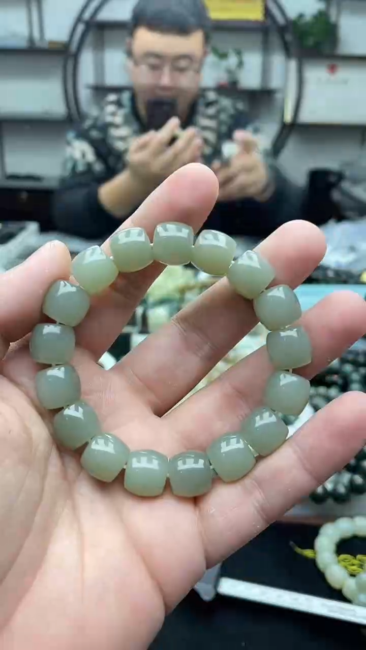 未镶嵌手串和田玉新疆且末青白13